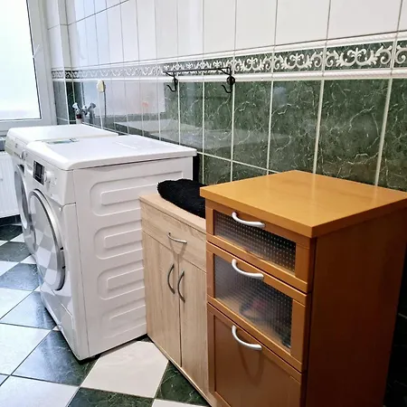 Altbau-schmuckstueck An Der Karli Mit Riesigem Balkon Apartment Leipzig