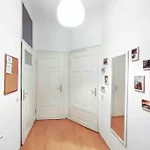 Altbau-schmuckstueck An Der Karli Mit Riesigem Balkon Apartment Leipzig
