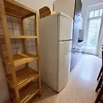 Altbau-schmuckstueck An Der Karli Mit Riesigem Balkon Leipzig