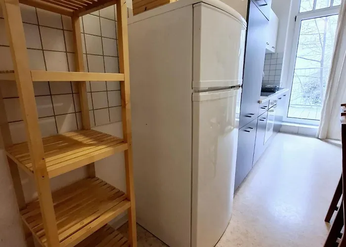 Altbau-schmuckstueck An Der Karli Mit Riesigem Balkon Leipzig